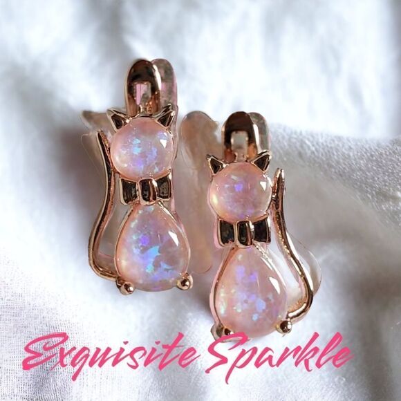 💖Rose Gold Colored Sparkly Opalescent Cat Earrings🌸 - Picture 4 of 15